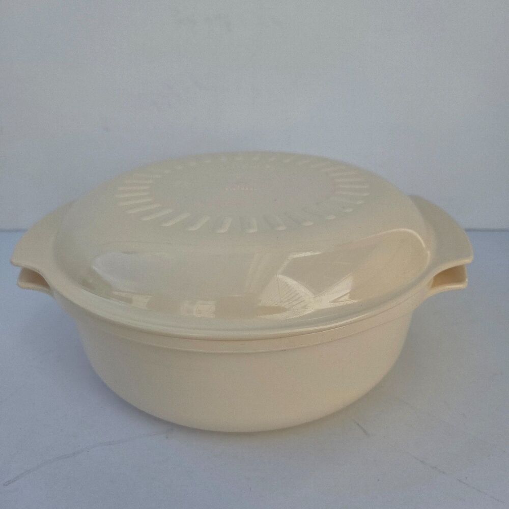 Vintage TupperWare 1.75 Qt Tupperwave Microwave Cooker Almond